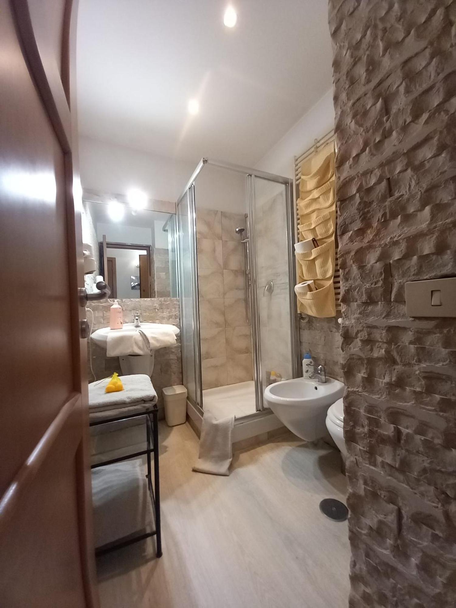 Mila House Hotel โรม ภายนอก รูปภาพ